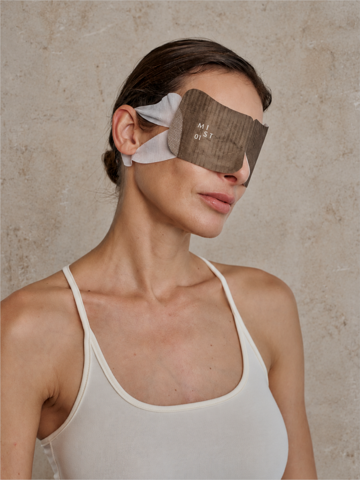MIST 01 · Self-heating warm eye mask